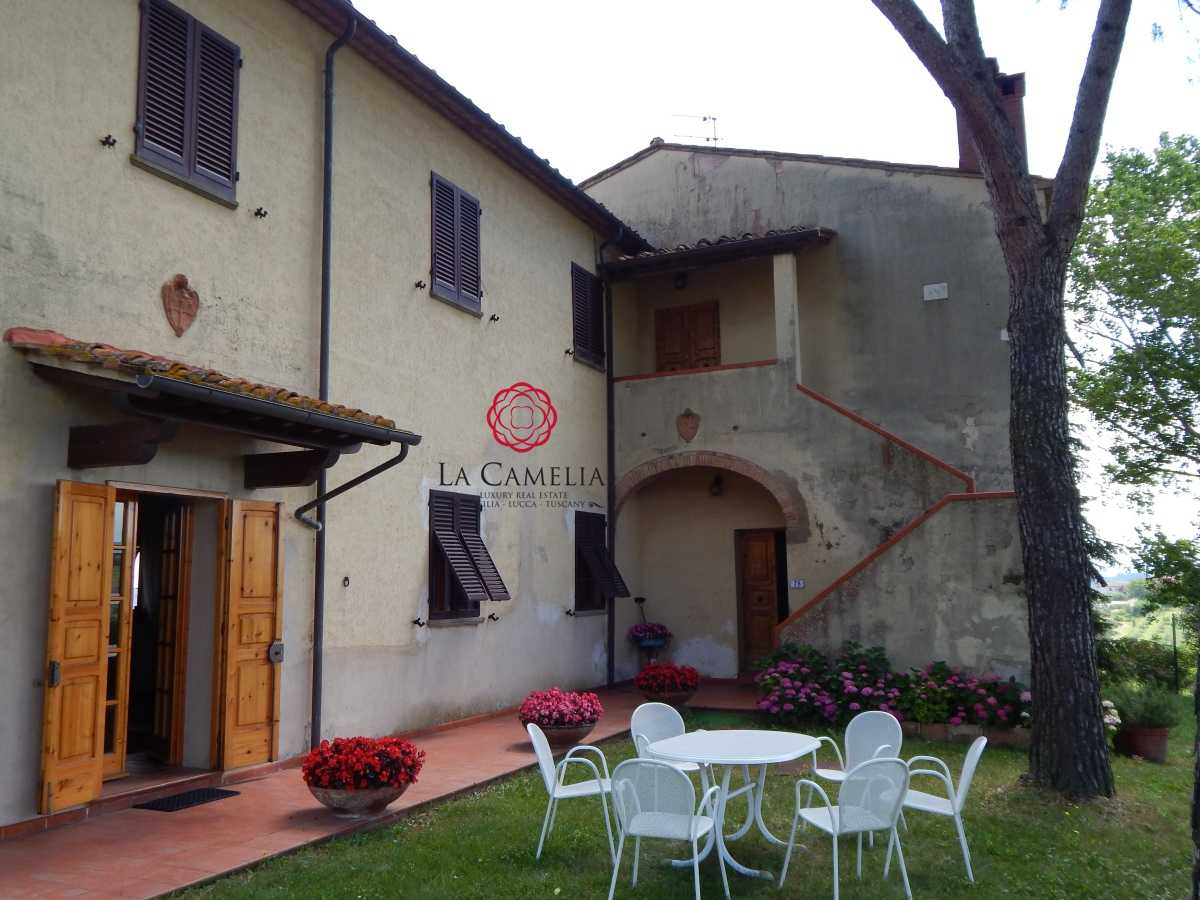 Rumah di Capannoli, Tuscany 11554781