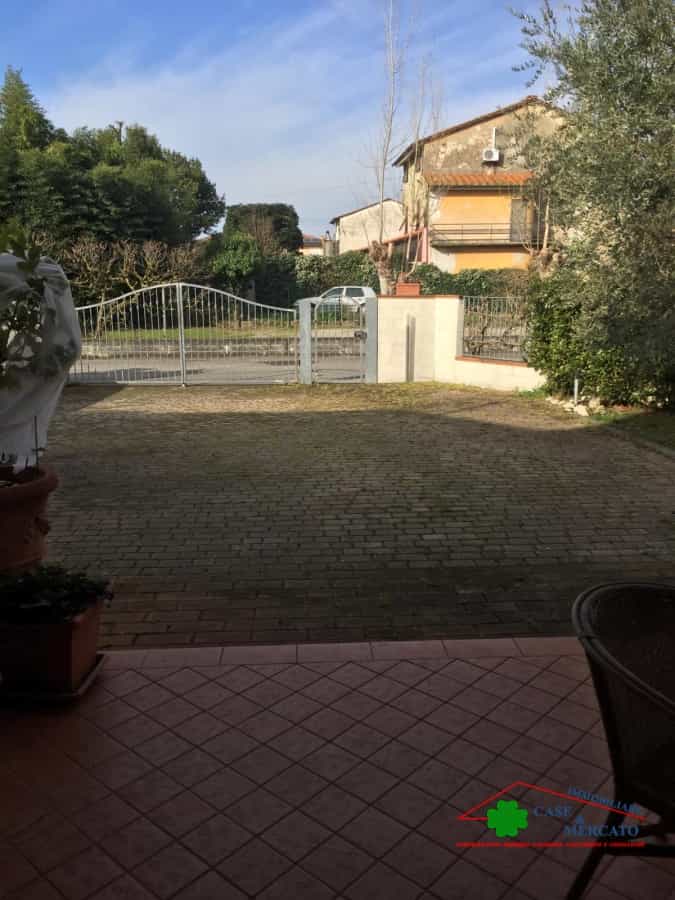 σπίτι σε Capannori, Tuscany 11554867