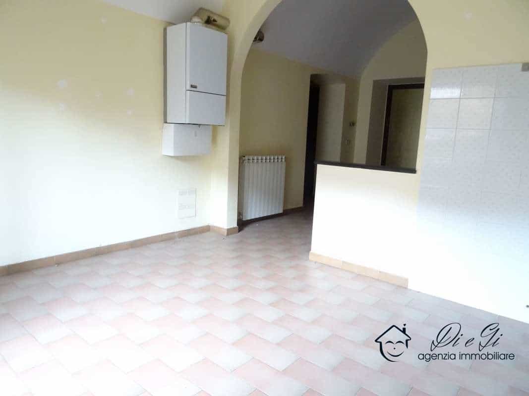 Condominium in Quiliano, Ligurië 11555041