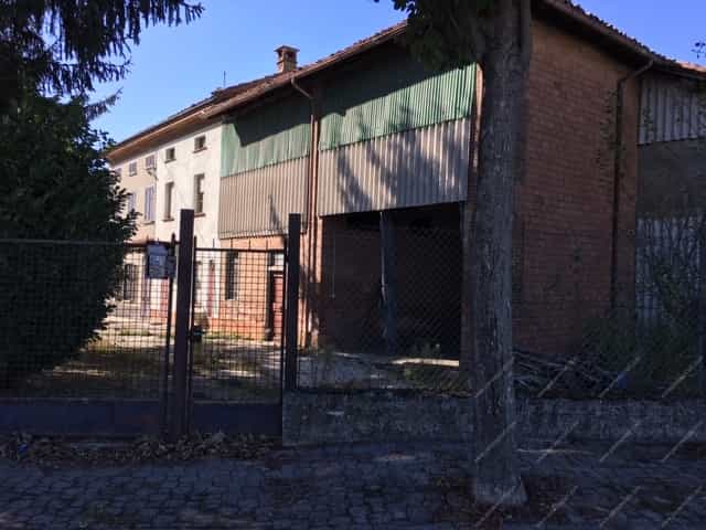 House in Casei Gerola, Piedmont 11555124