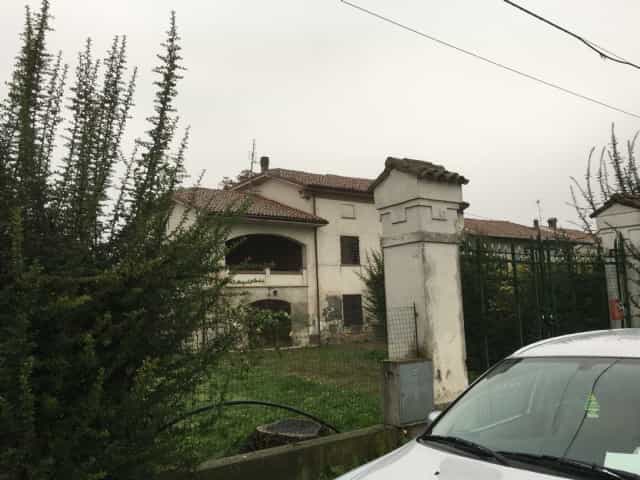 房子 在 卡塞·杰罗拉, 皮埃蒙特 11555145