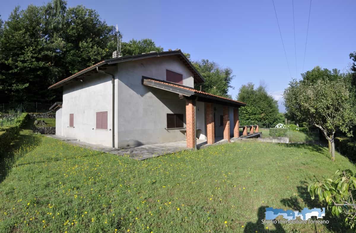 Hus i Rivoli, Piemonte 11555199