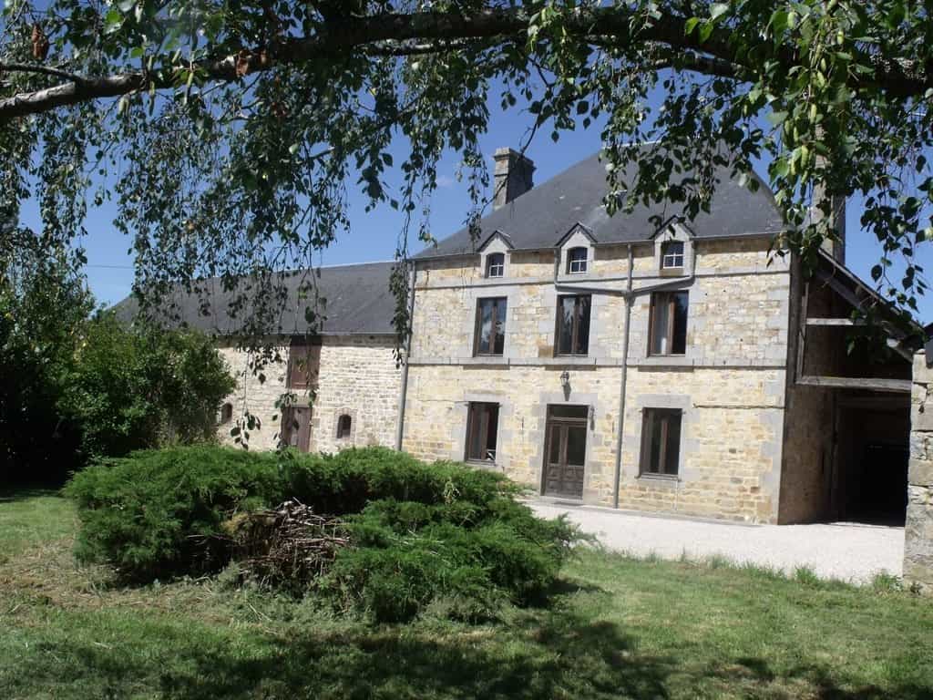 Talo sisään Lignieres-Orgeres, Pays de la Loire 11555239