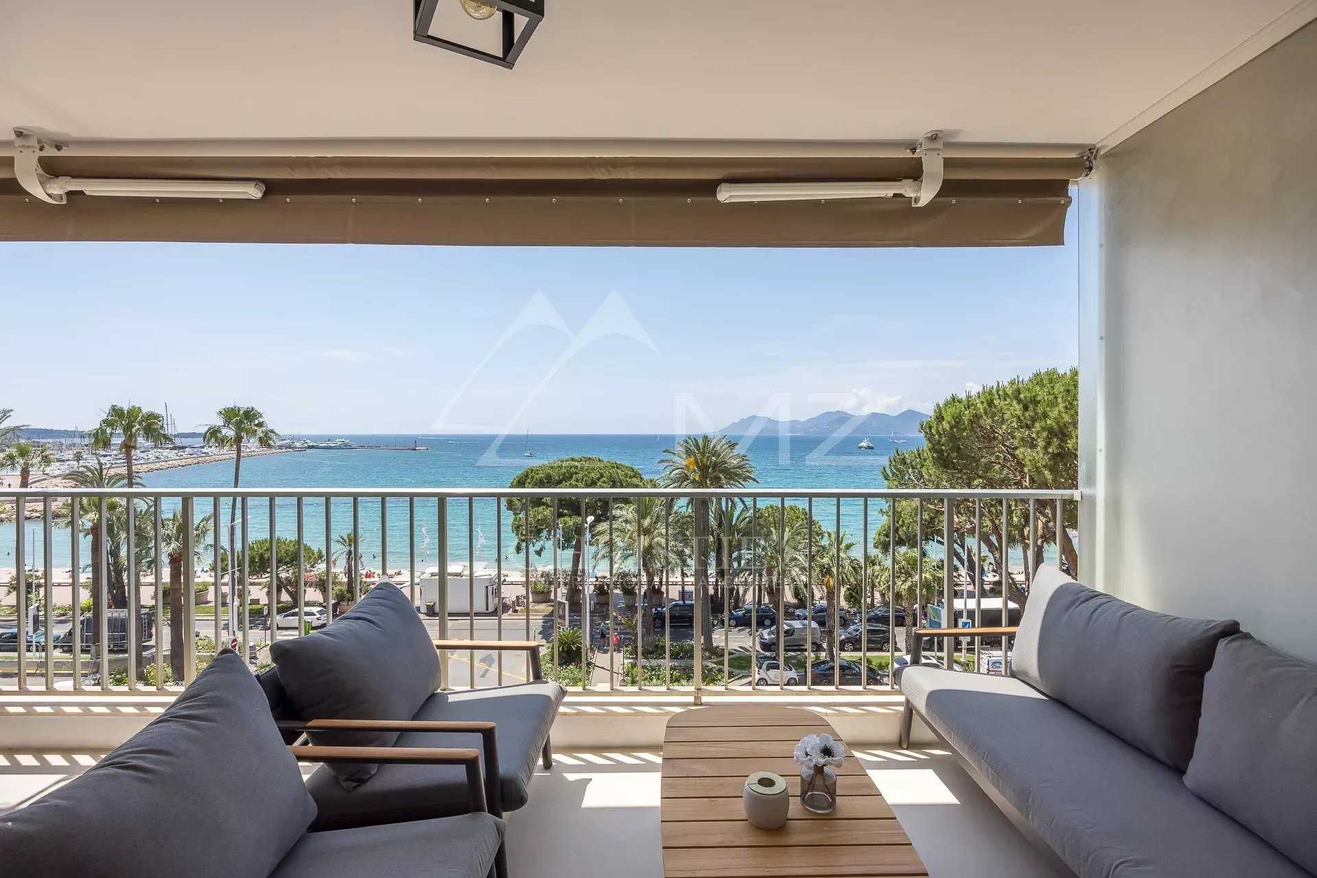 公寓 在 Cannes, Alpes-Maritimes 11555310