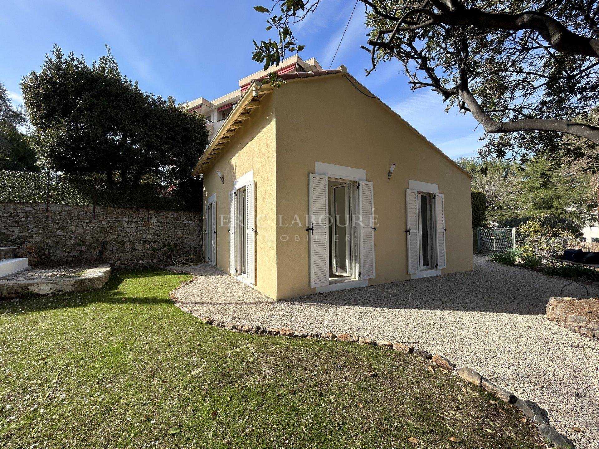 Hus i Le Four-a-Chaux, Provence-Alpes-Cote d'Azur 11596976