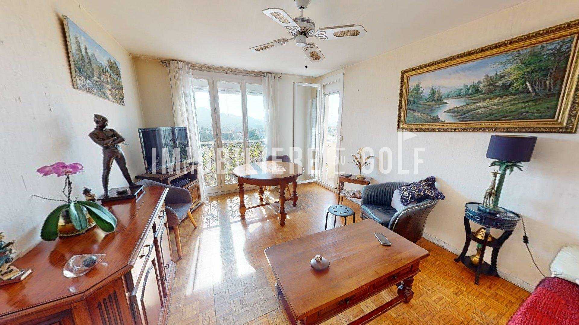 公寓 在 La Pomme, 普羅旺斯-阿爾卑斯-藍色海岸 11597013