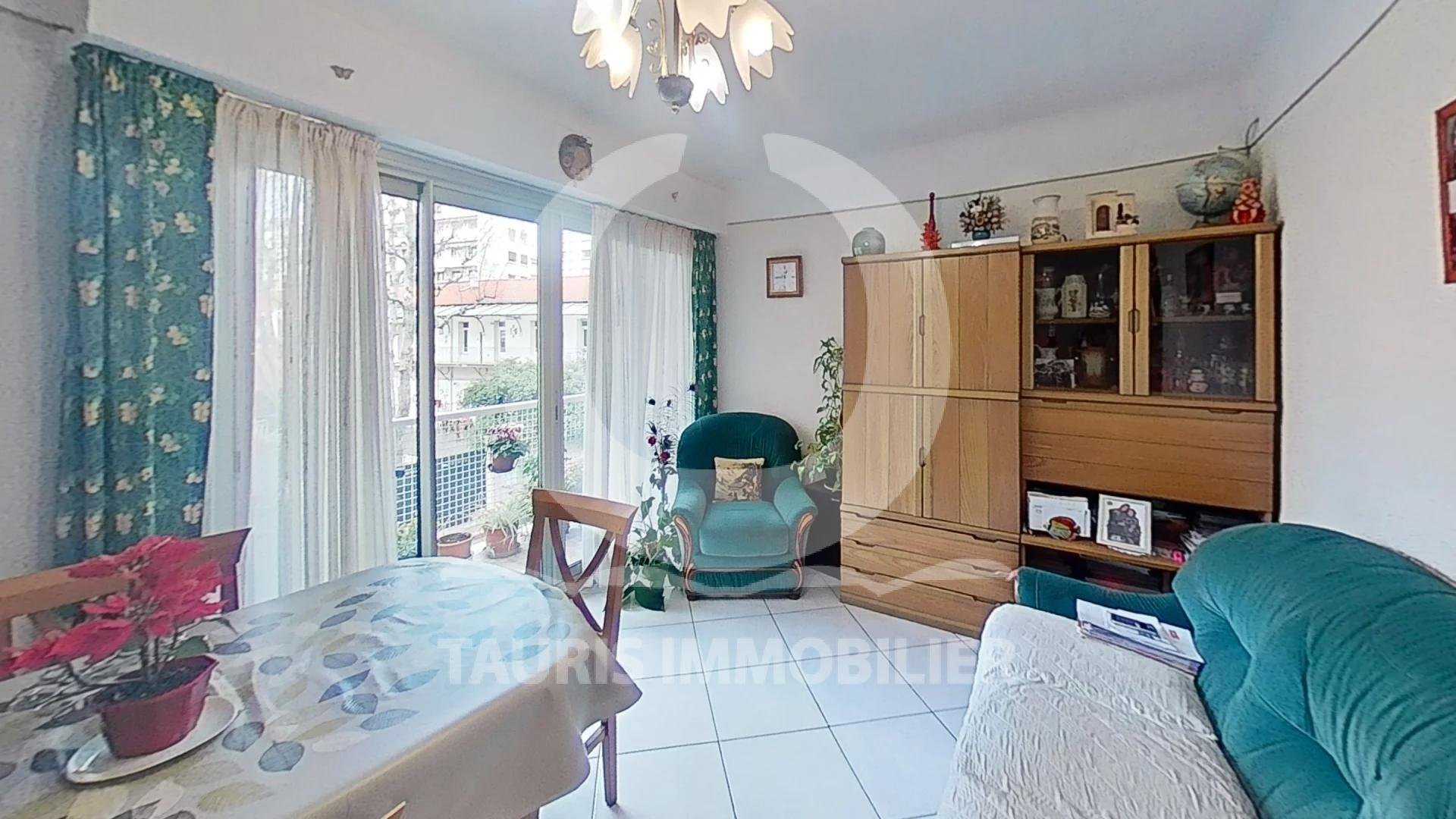 公寓 在 马赛, 普罗旺斯-阿尔卑斯-蓝色海岸 11597022