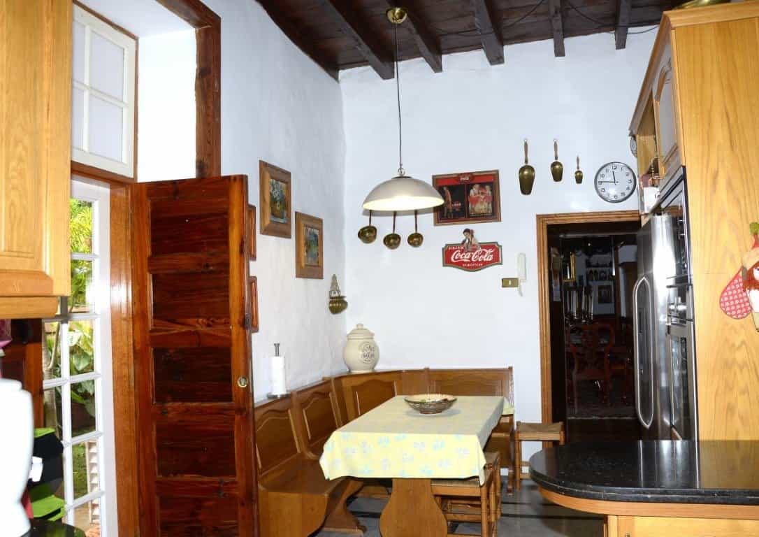 Dom w Icod de los Vinos, Canary Islands 11598045