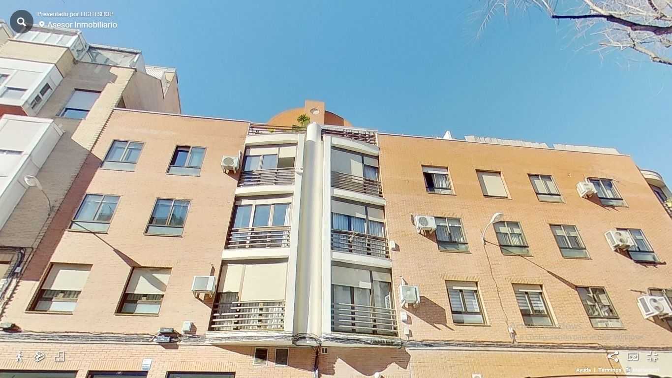 Condominium in Madrid, Comunidad de Madrid 11598066