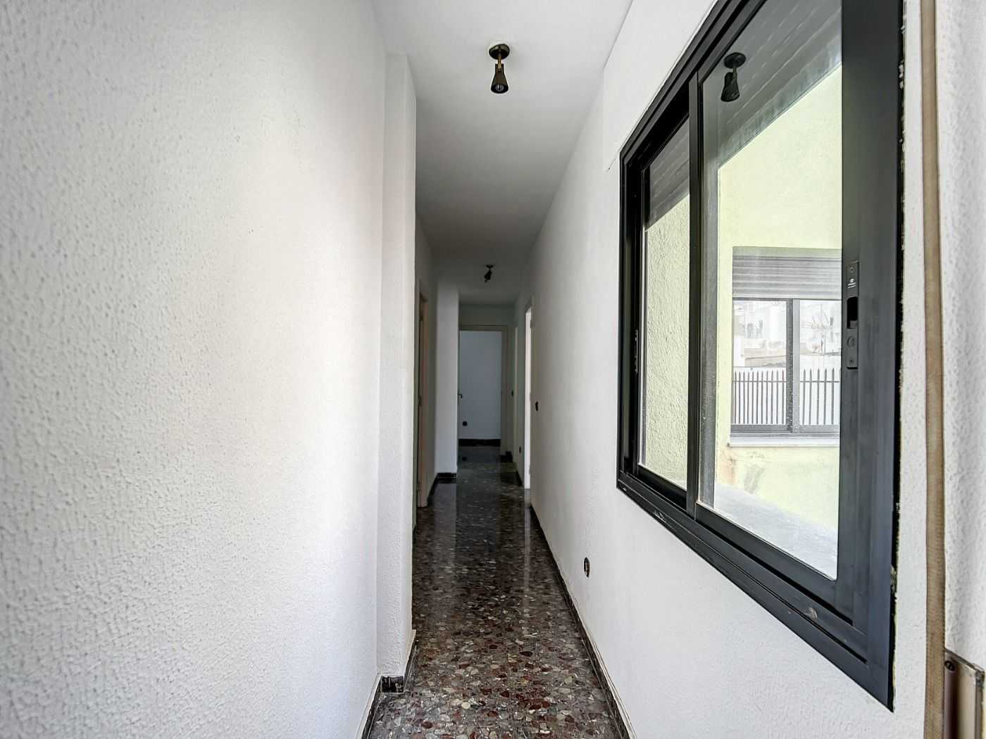 Condominium in Almería, Andalucía 11598101