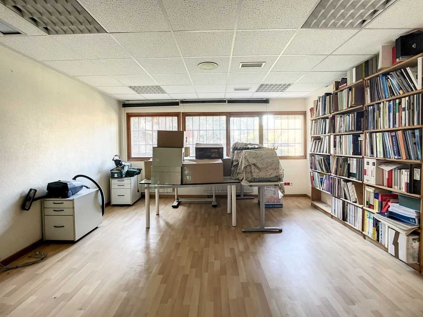 Office in Las Rozas de Madrid, Comunidad de Madrid 11598111