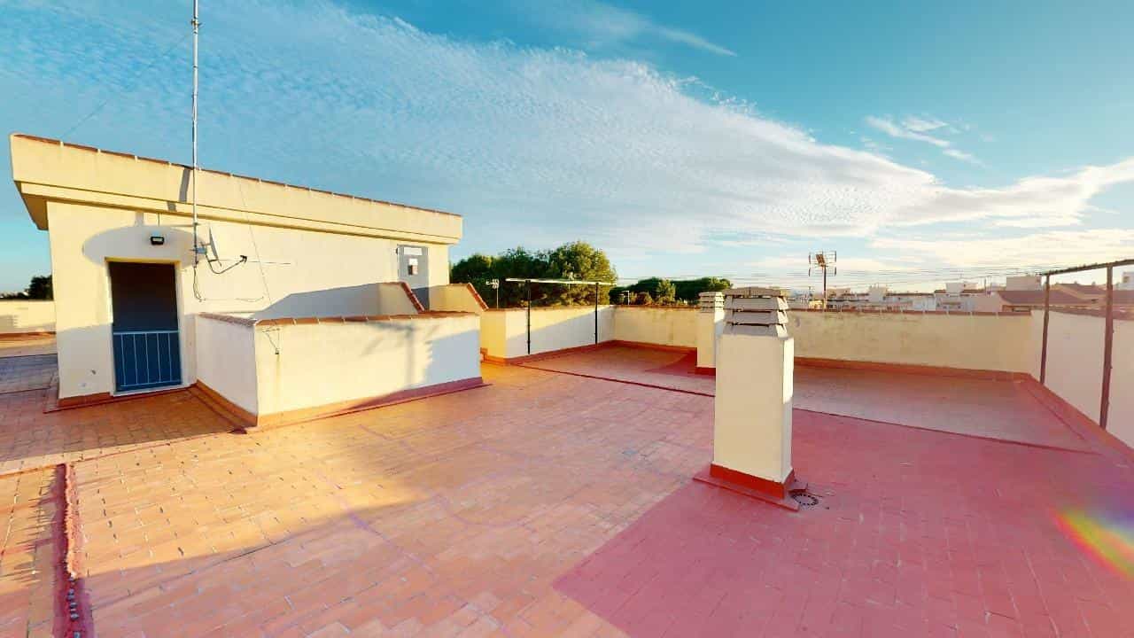 Condominium in San Pedro del Pinatar, Región de Murcia 11598329