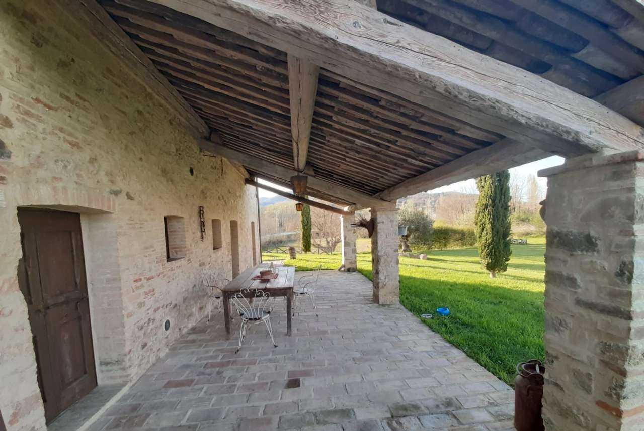 بيت في Umbertide, Umbria 11598670