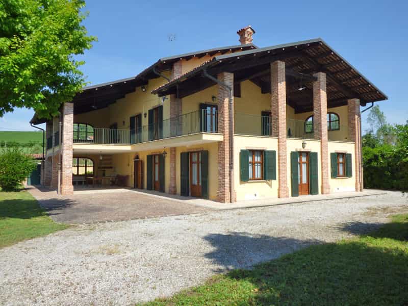 Haus im Narzole, Piemont 11598692