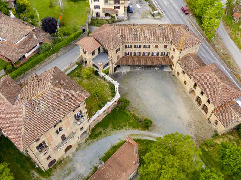 Hus i Bubbio, Piemonte 11598702