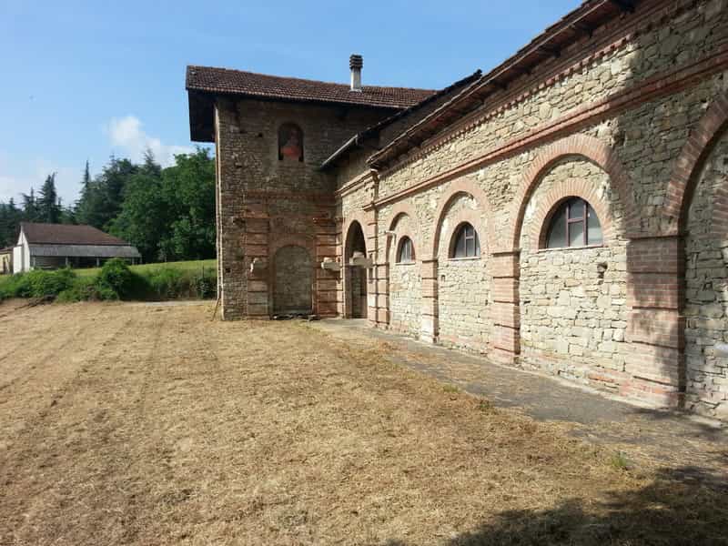 Hus i Bubbio, Piedmont 11598704