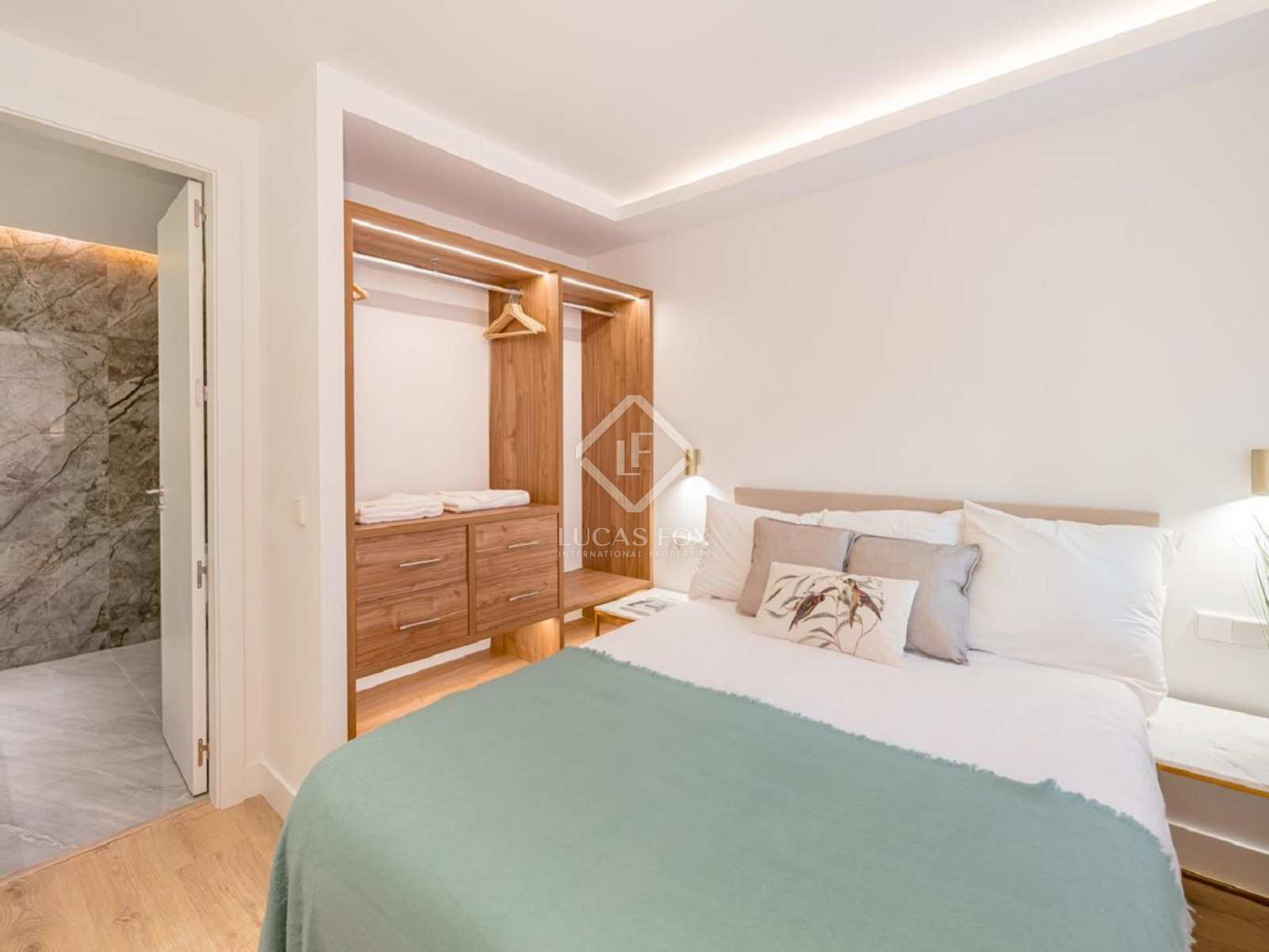 Condominium in Madrid, Community of Madrid 11599626