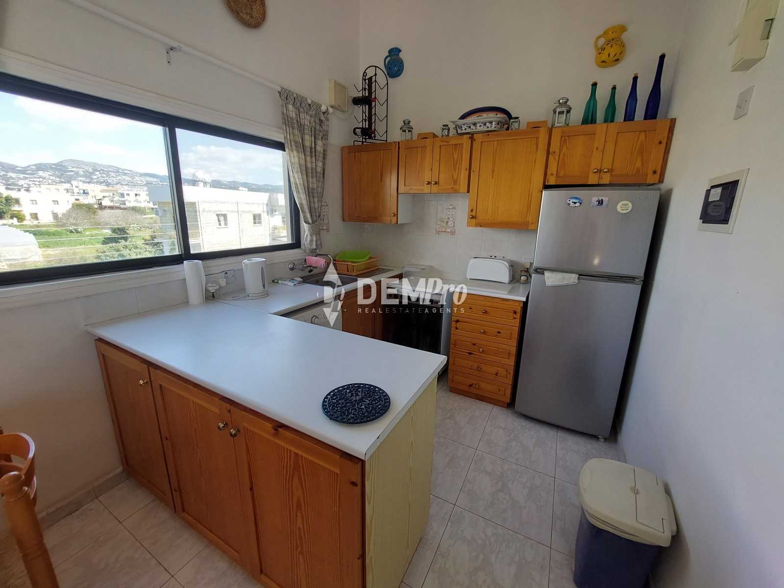 Condominium in Kissonerga, Pafos 11601390