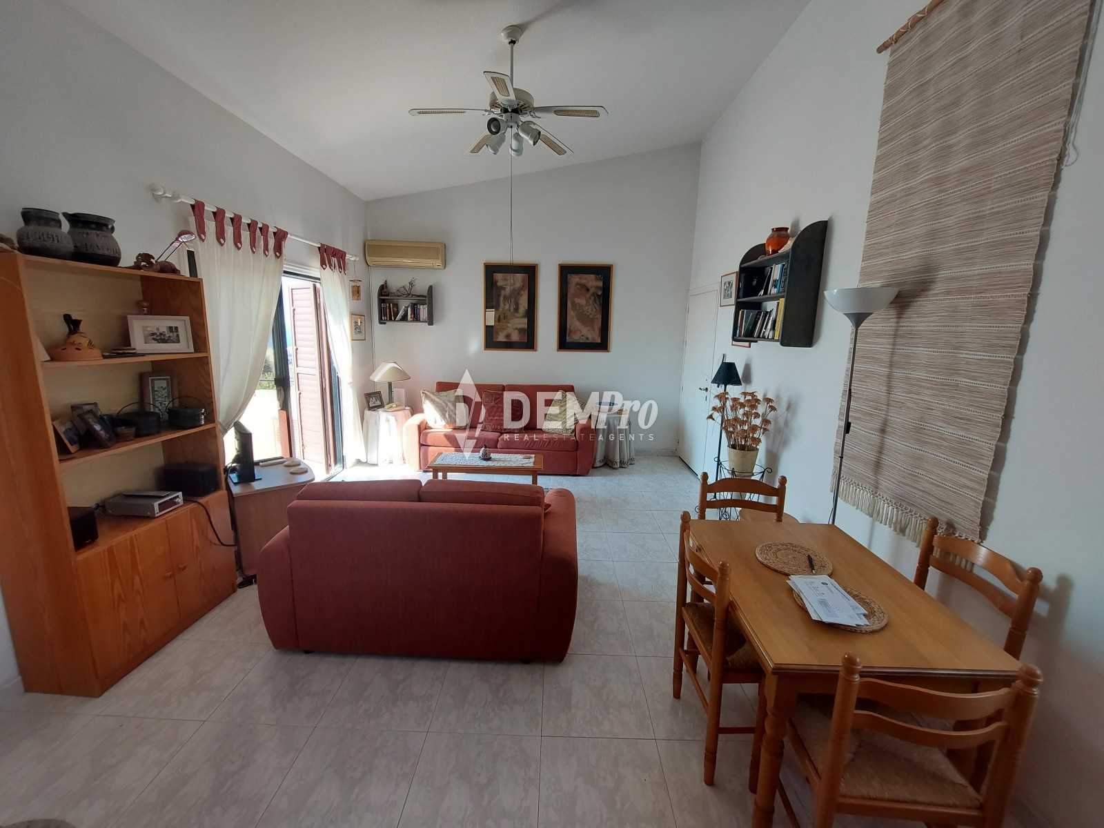 Condominium in Kissonerga, Paphos 11601390