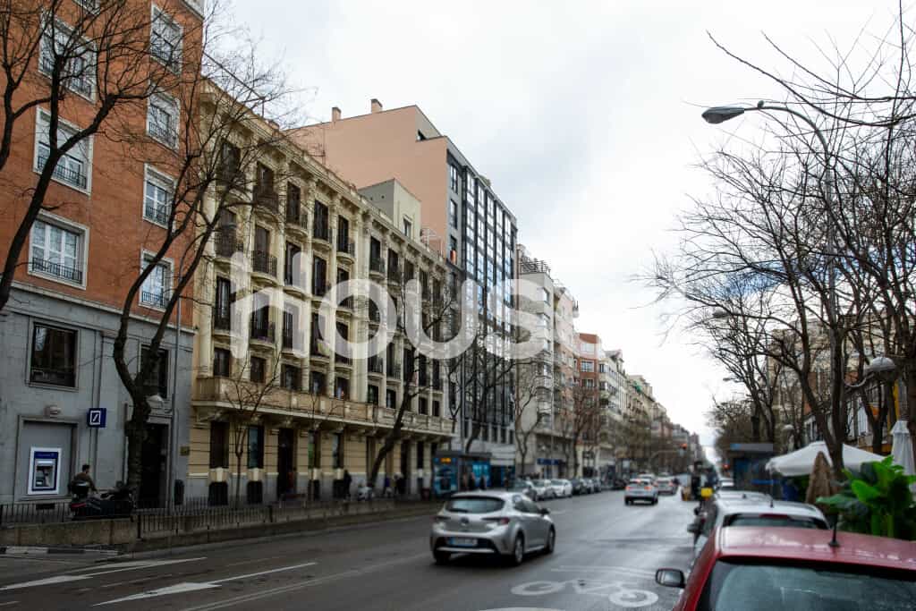 Condominio en Madrid, Comunidad de Madrid 11603140