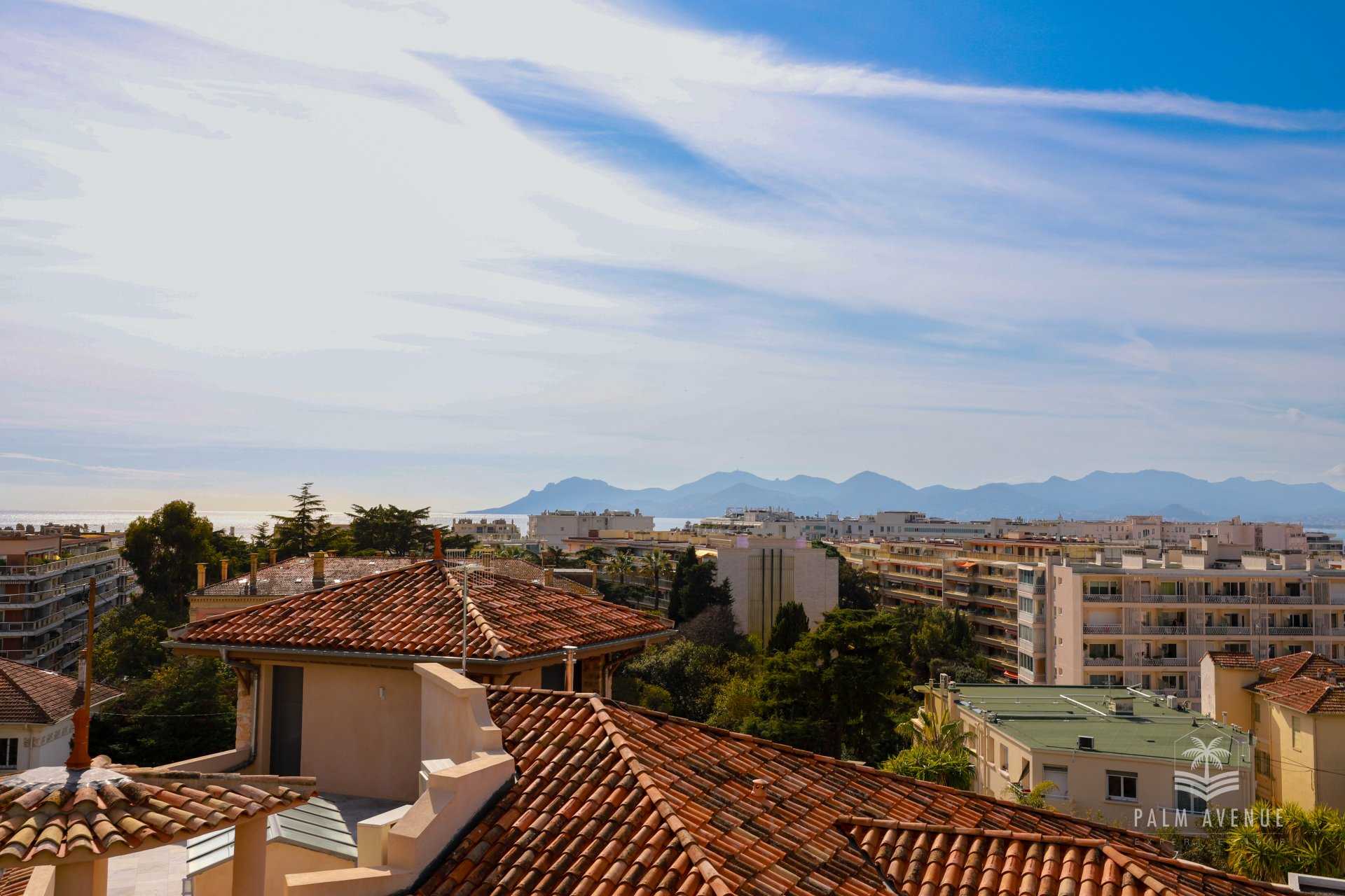 Condominium in Cannes, Alpes-Maritimes 11607316