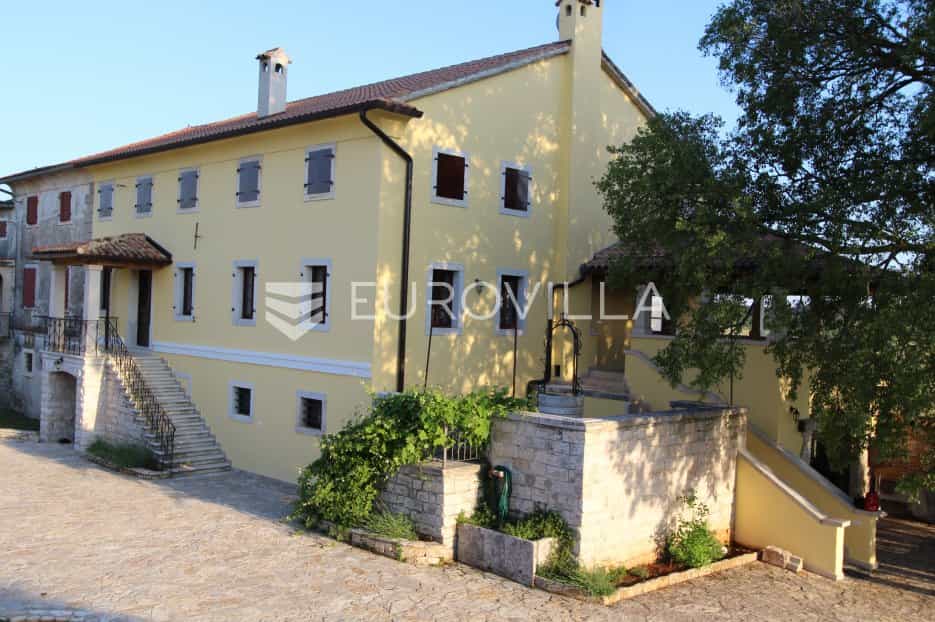 жилой дом в Visnjan, Istarska Zupanija 11607378