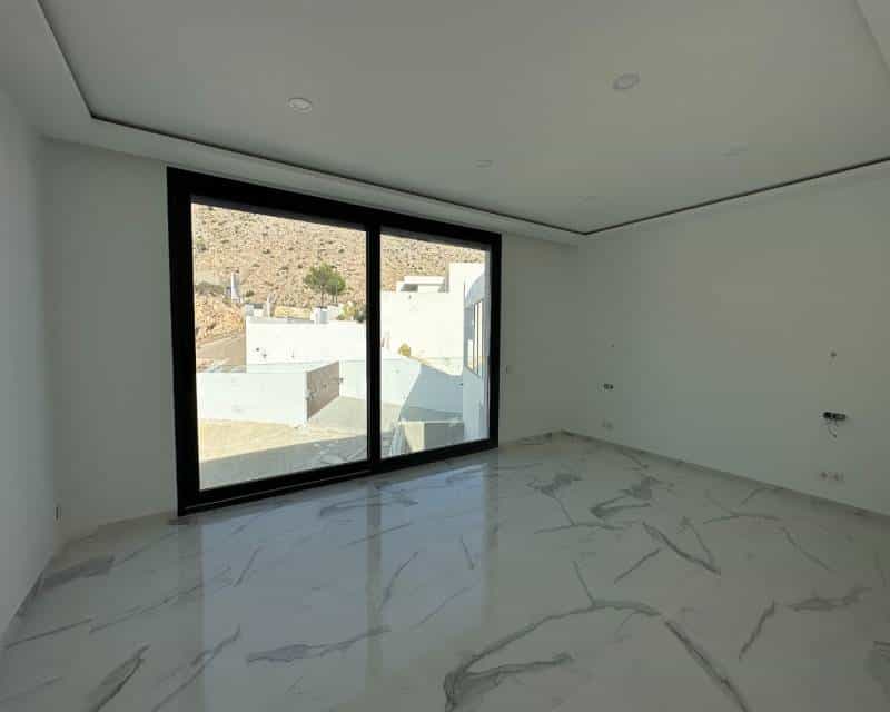 Huis in Alacant, Comunidad Valenciana 11607431