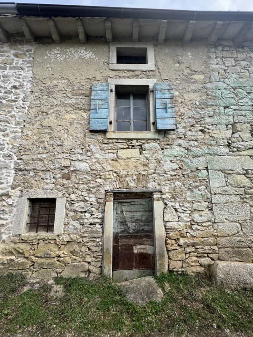 房子 在 Buzet, Istria County 11607454
