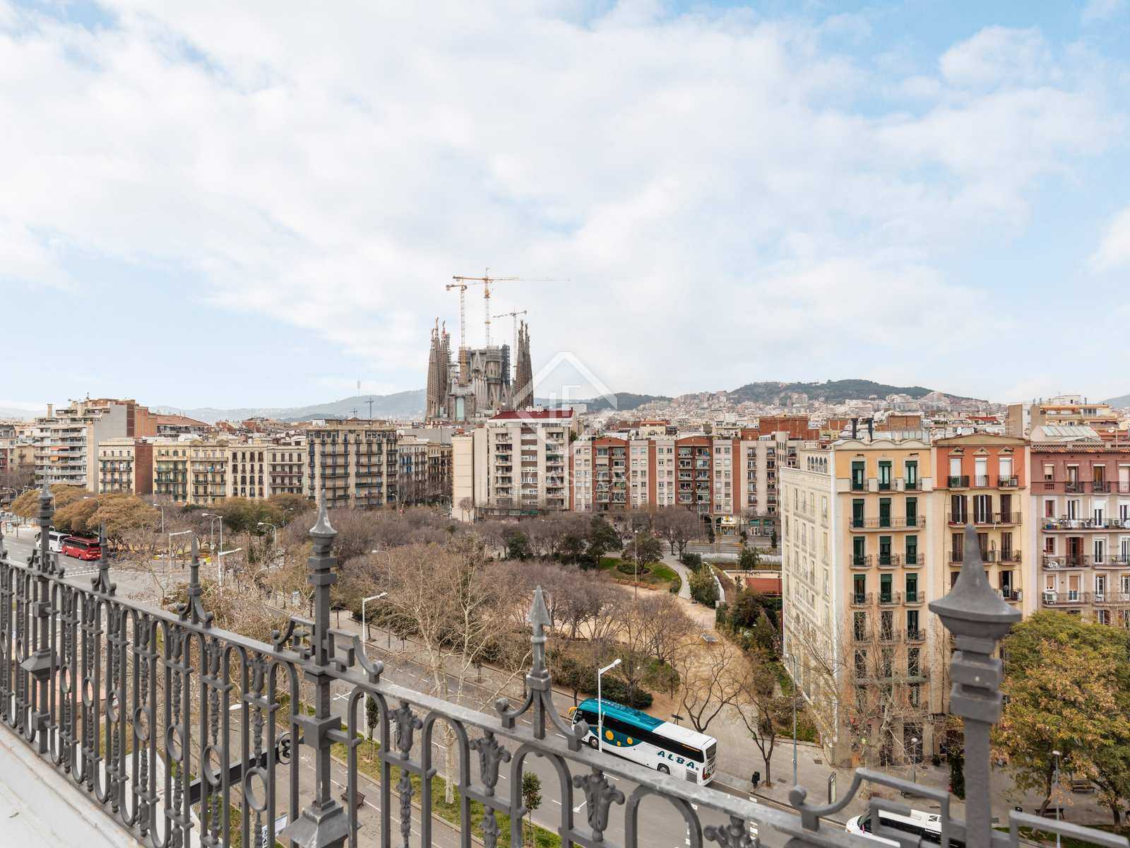 Condominium in Barcelona, Catalonia 11608030