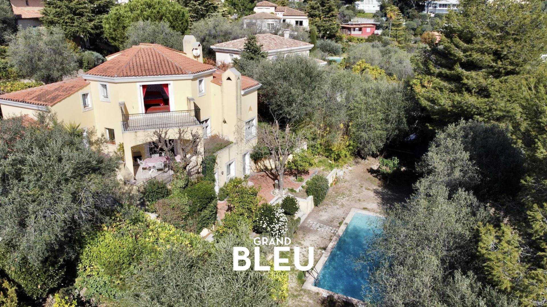 Huis in Falicon, Provence-Alpes-Côte d'Azur 11608529