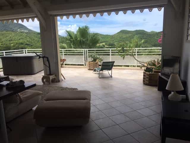 公寓 在 Les Trois-Îlets, Martinique 11608540