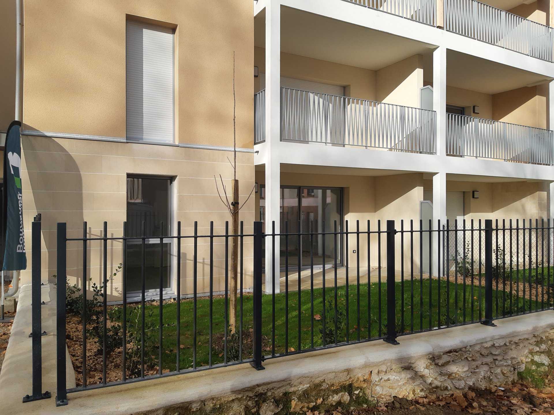 公寓 在 Ballan-Mire, Centre-Val de Loire 11608578