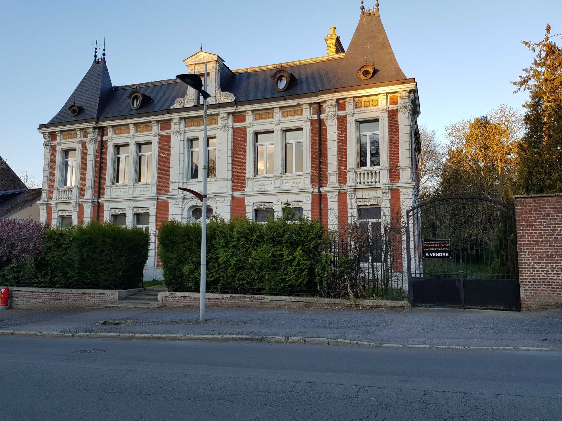 House in Laon, Hauts-de-France 11608588