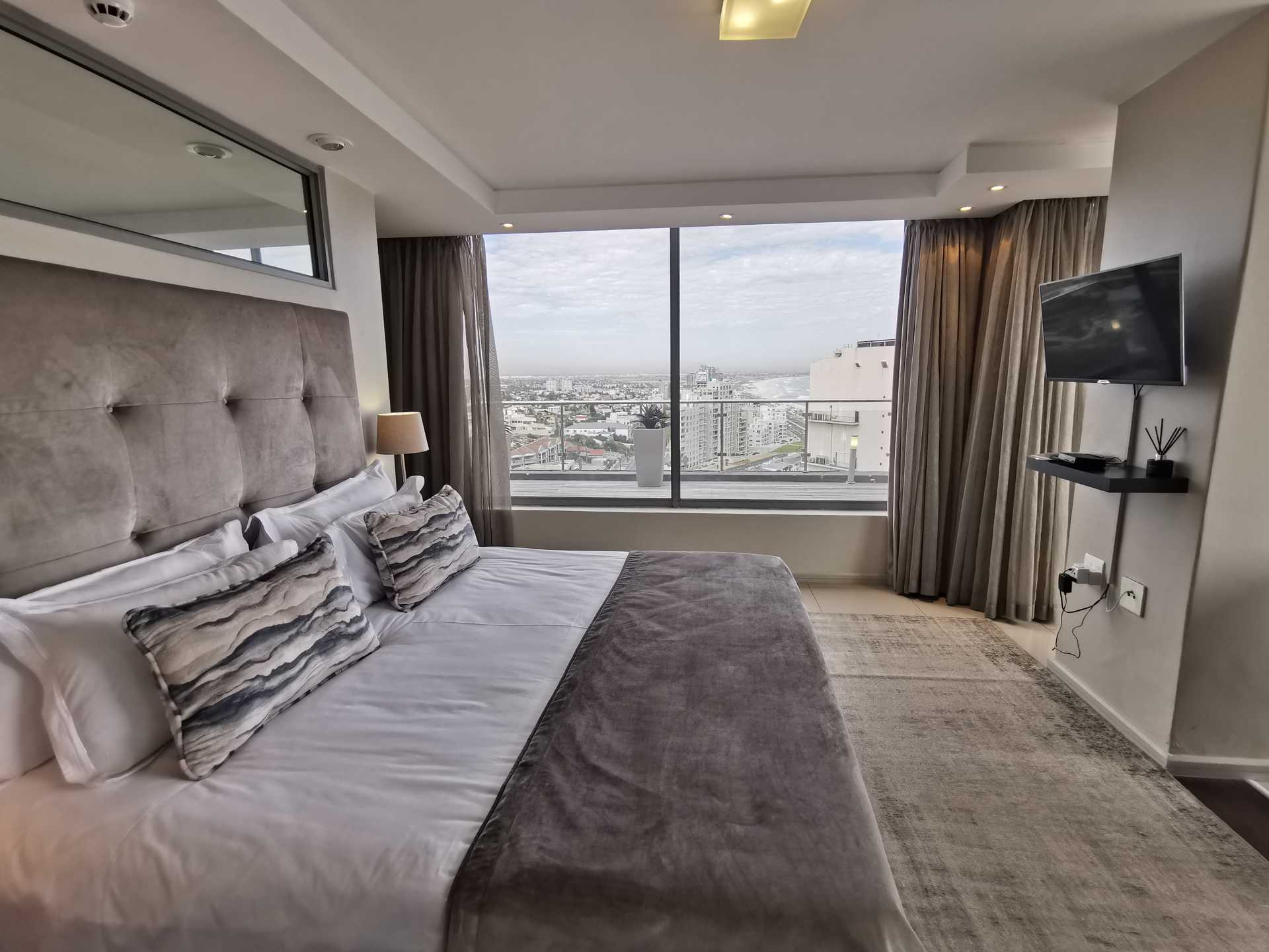Condominium in Cape Town, Western Cape 11608888