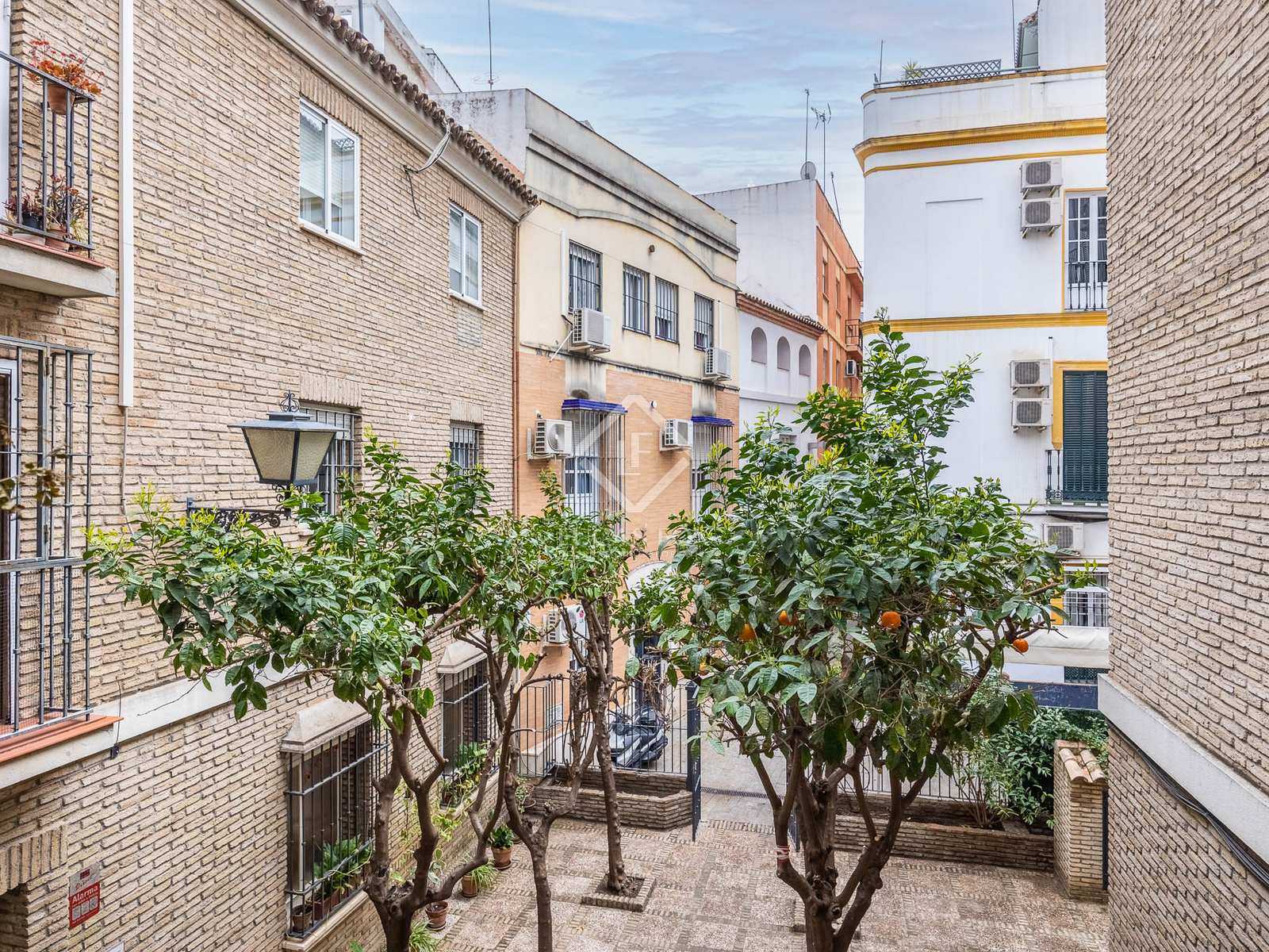 Condominium in Sevilla, Andalusia 11609072