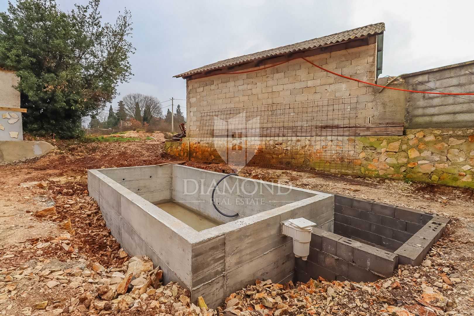 House in Svetvinčenat, Istria County 11609482