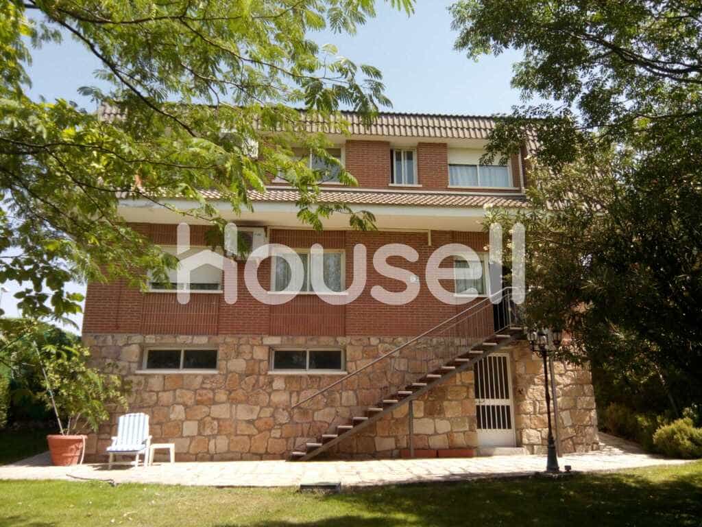 House in El Casar de Talamanca, Castille-La Mancha 11611122