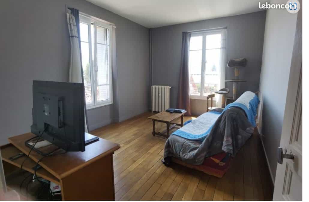 Condominium in Cize, Bourgogne-Franche-Comte 11611210