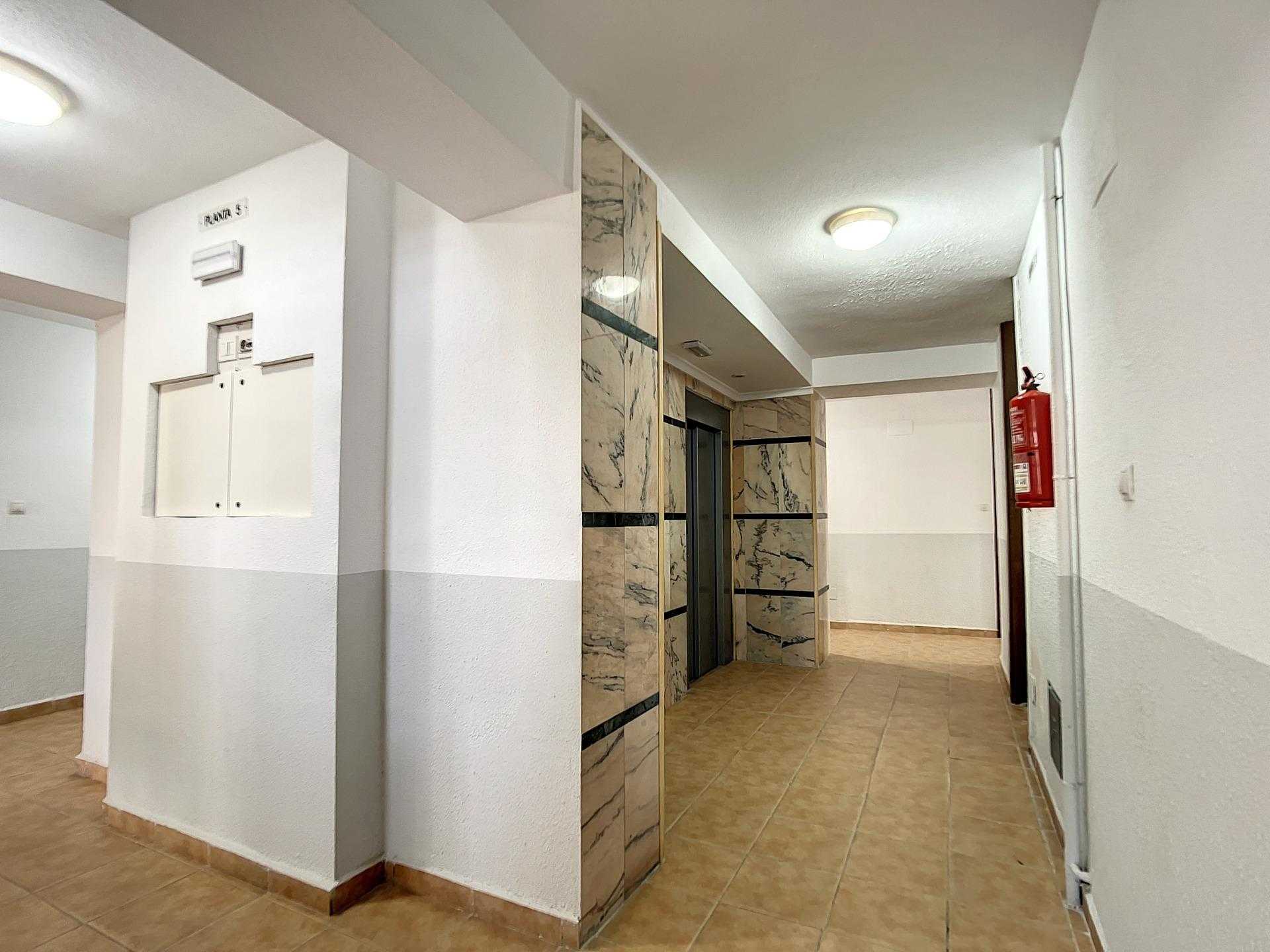 Condominium in Aguadulce, Andalusia 11611546