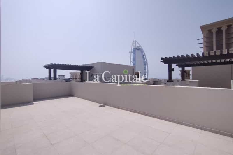 Condominium in Dubai, Dubayy 11611574