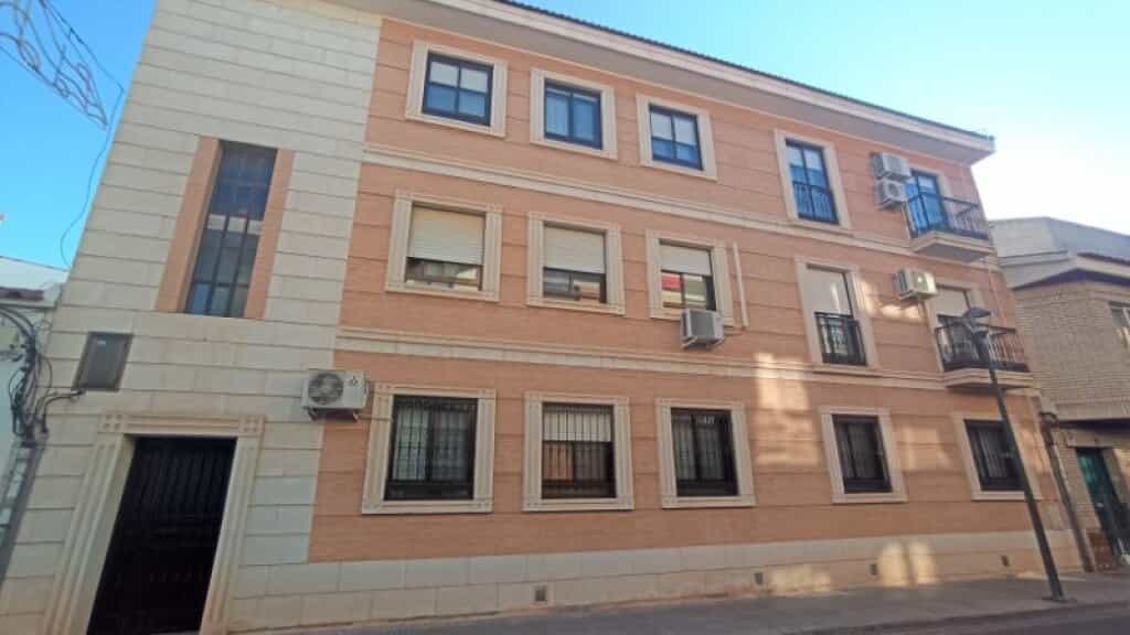 Condominium in Ciudad Real, Castille-La Mancha 11613442