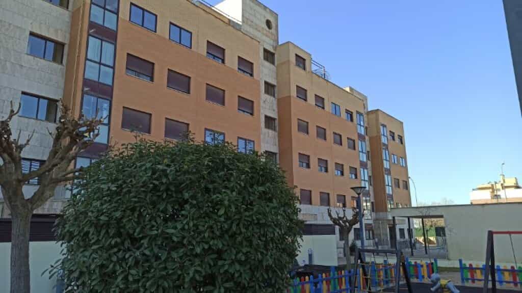 Condominium in Ciudad Real, Castille-La Mancha 11613443