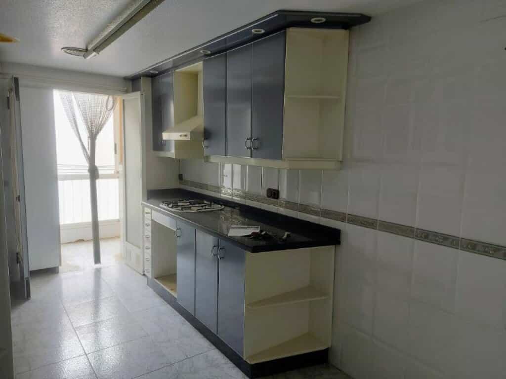Condominium in Callosa de Segura, Comunidad Valenciana 11613451