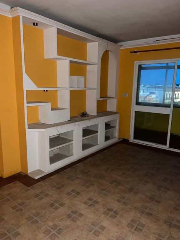 Condominium in La Palma del Condado, Andalucía 11613454