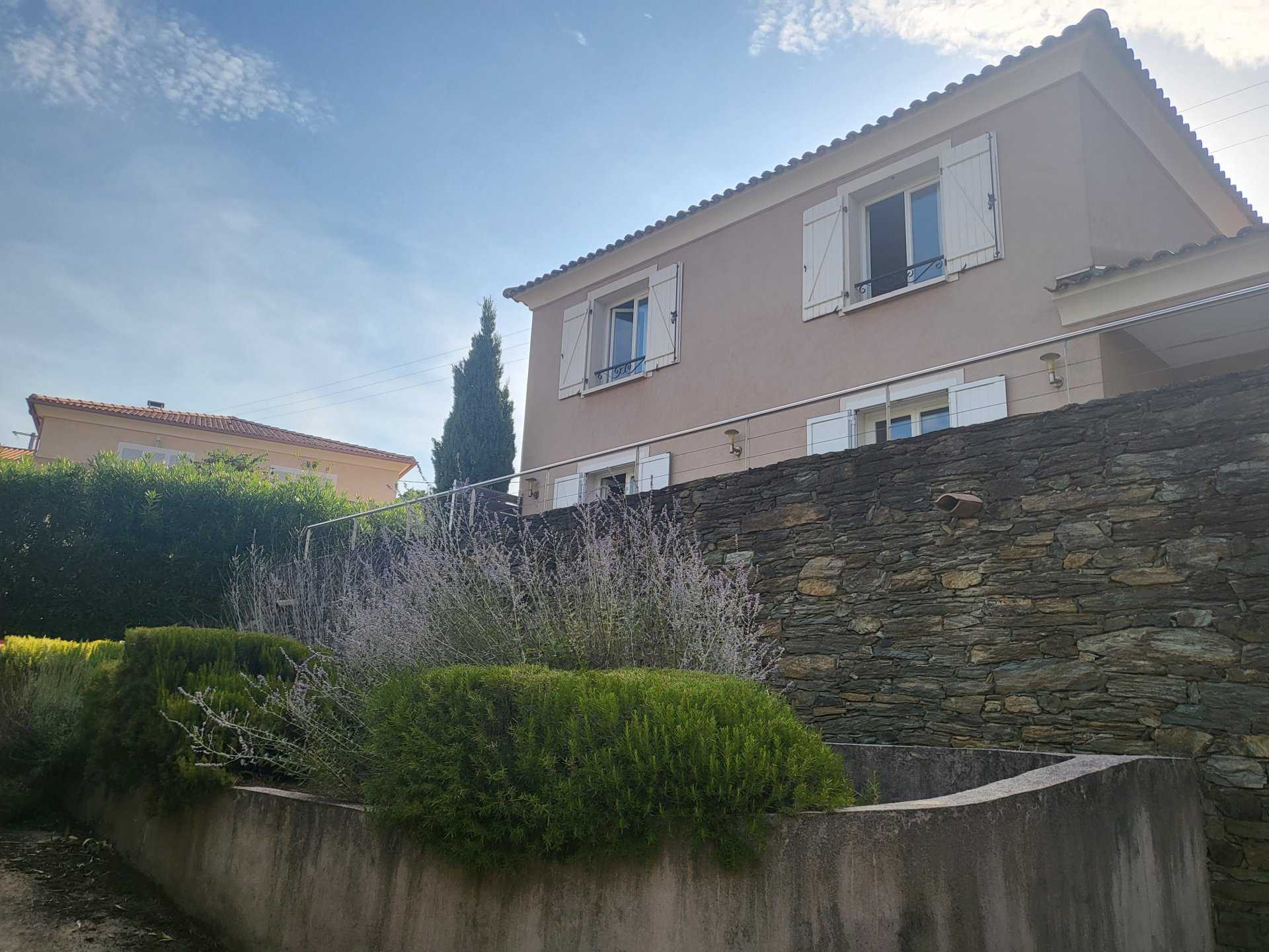Hus i Oletta, Korsika 11613495