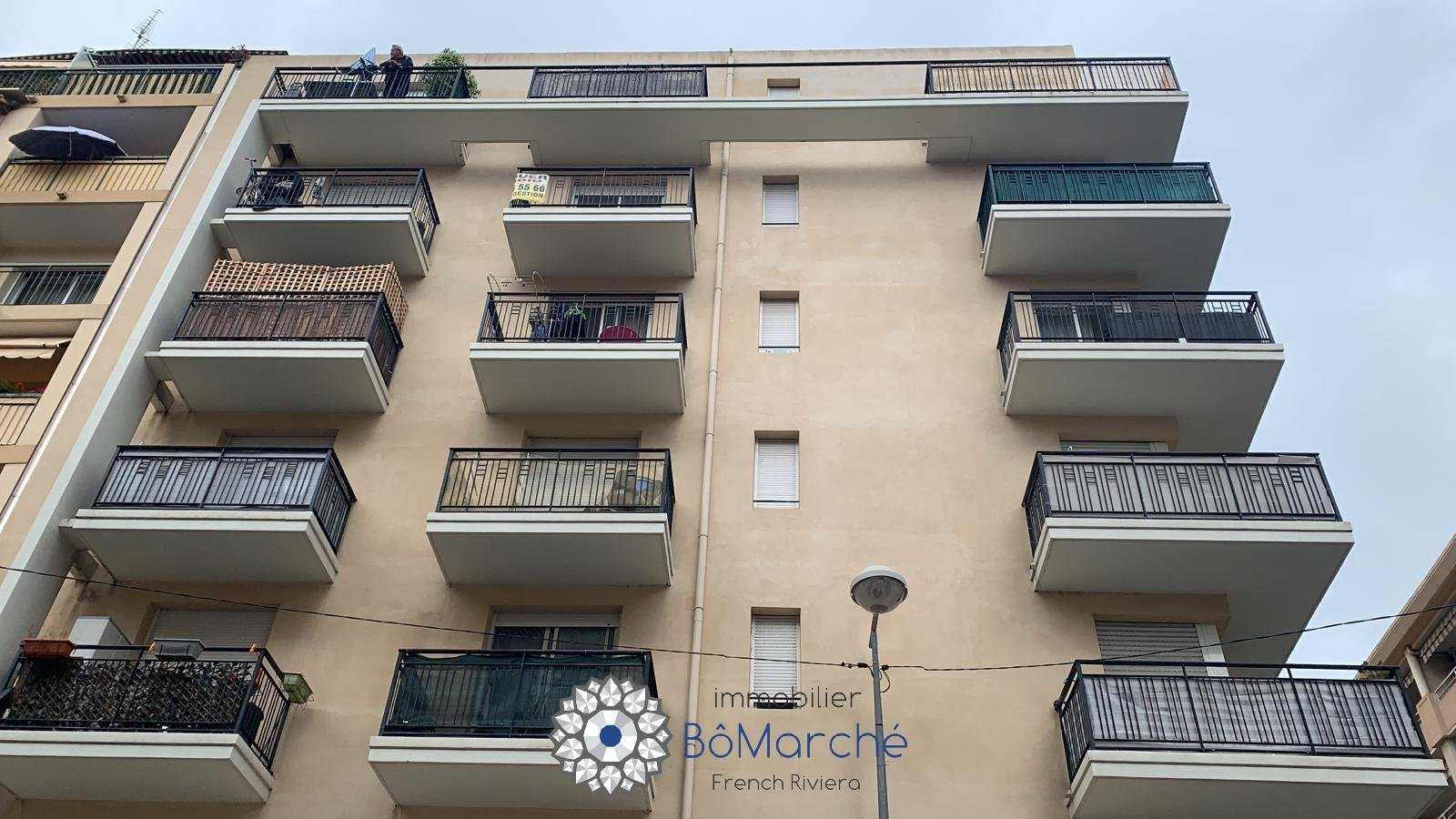 Condominium in Nice, Alpes-Maritimes 11613497