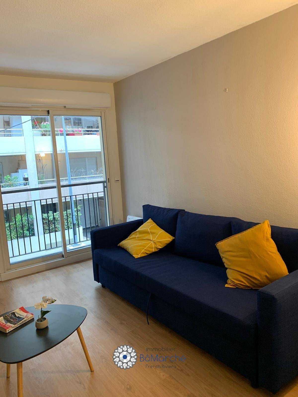 Condominium in Nice, Alpes-Maritimes 11613497