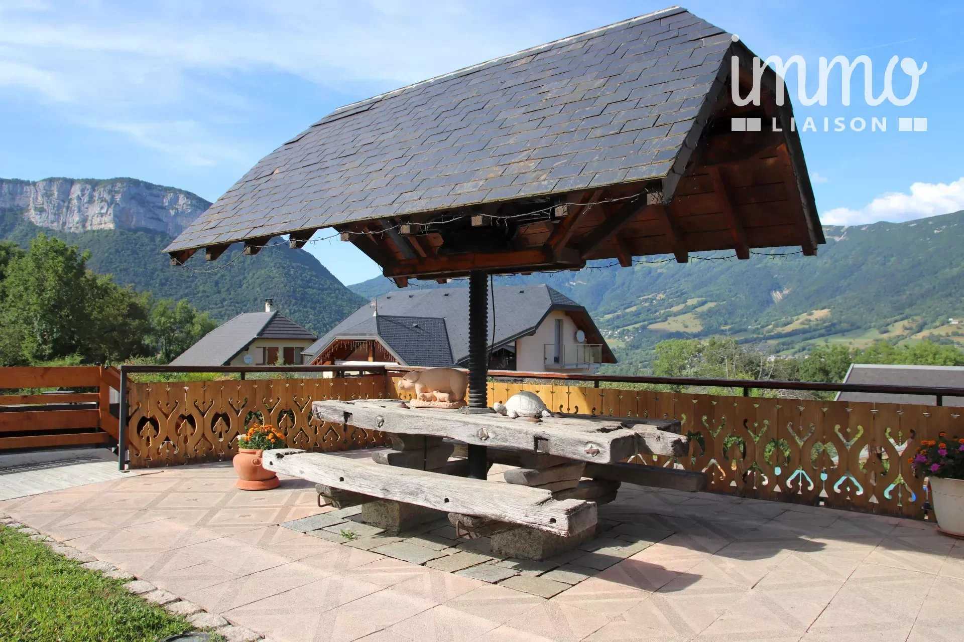 Residential in Curienne, Savoie 11613670