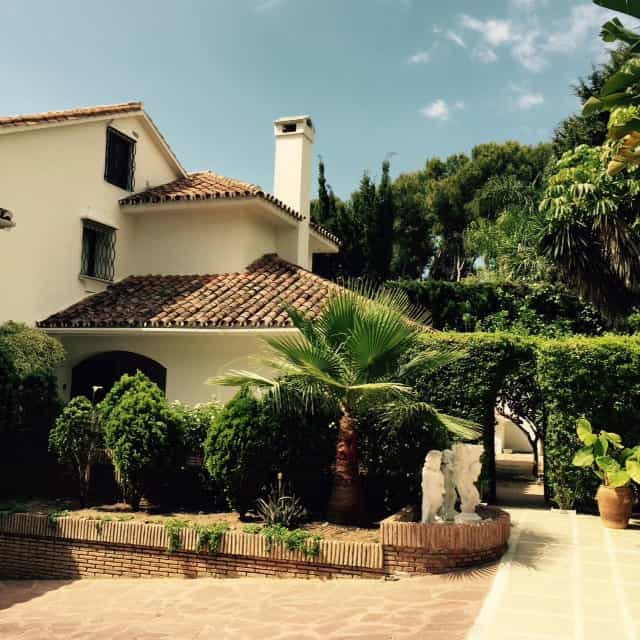 House in Marbella, Andalusia 11613805