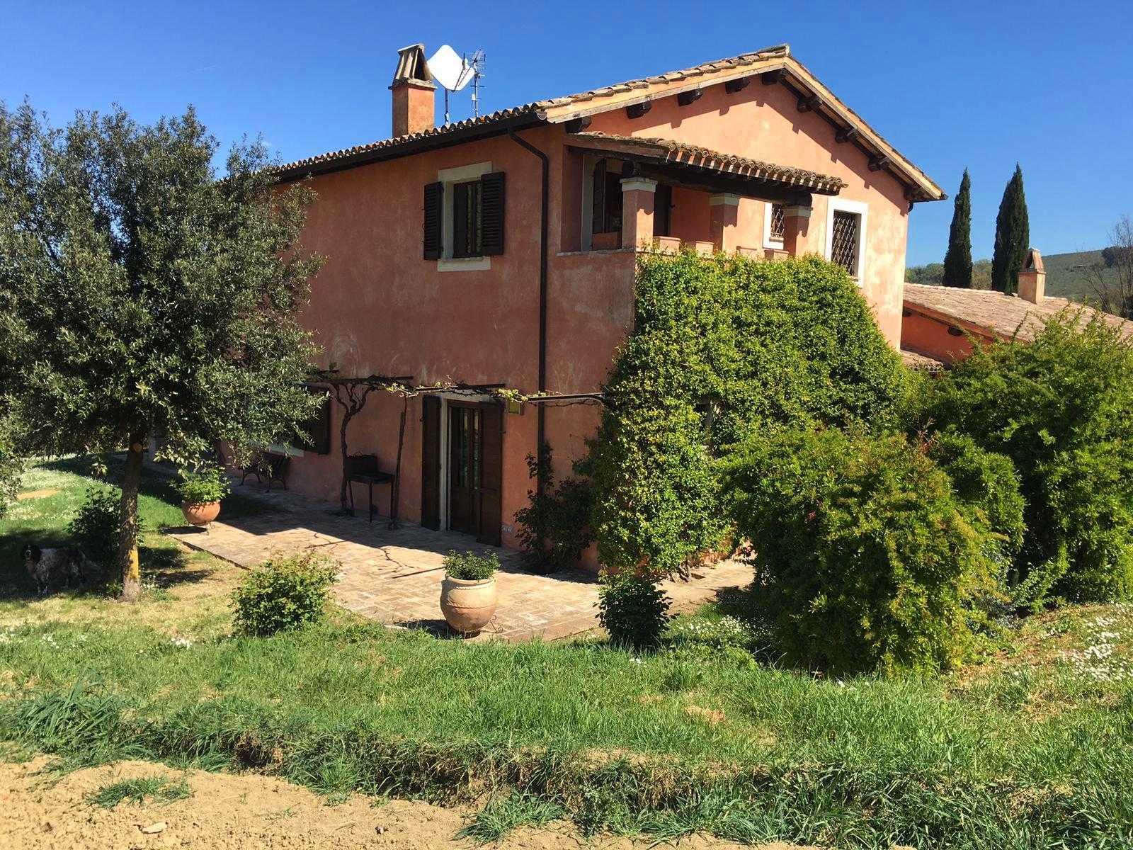 House in Montefalco, Umbria 11614176